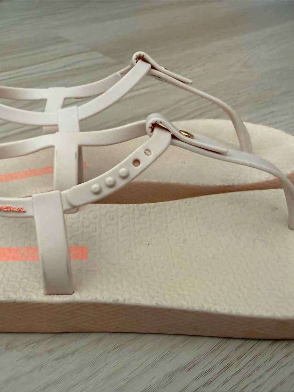 Ipanema Neutral Strappy Jelly Sandals